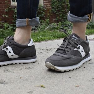 Grey Saucony's 40% OFF